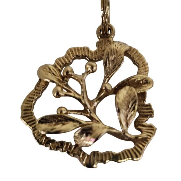 Unbranded Jewelry - Vintage 14K Yellow Gold Mistletoe Branch Openwork Pendant Charm (5g)